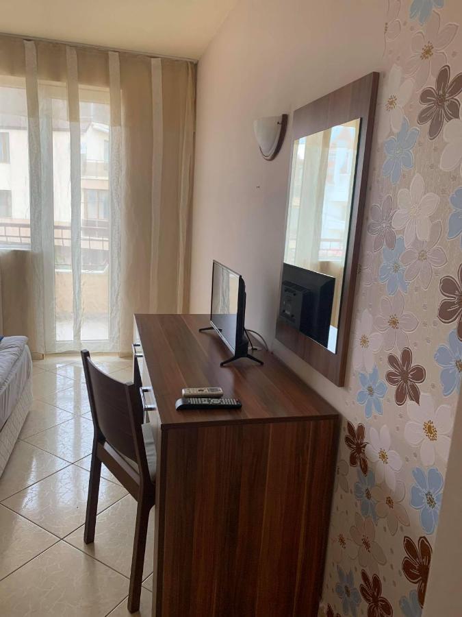 Семеен Хотел Брилянс - Family Hotel Brilliance Varna Esterno foto